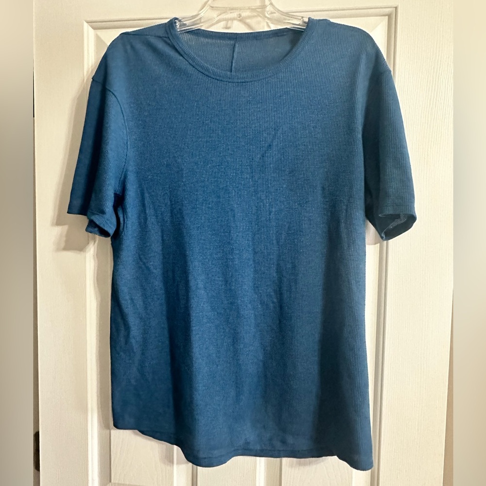lululemon athletica men’s Blue Short Sleeve Tee